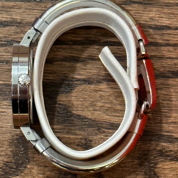 *Vintage* Coach bangle watch with interchangeable bezels. - Picture 6 of 10